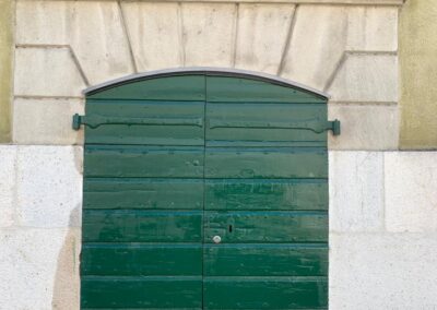 Nyon-restauration-porte-ancienne-après